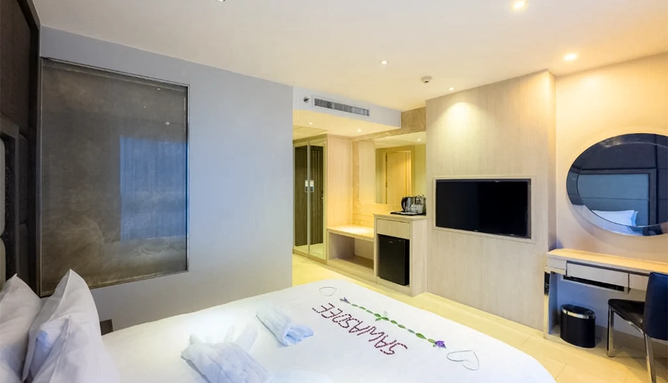 هتل سنتارا لایف اونیو پاتایا